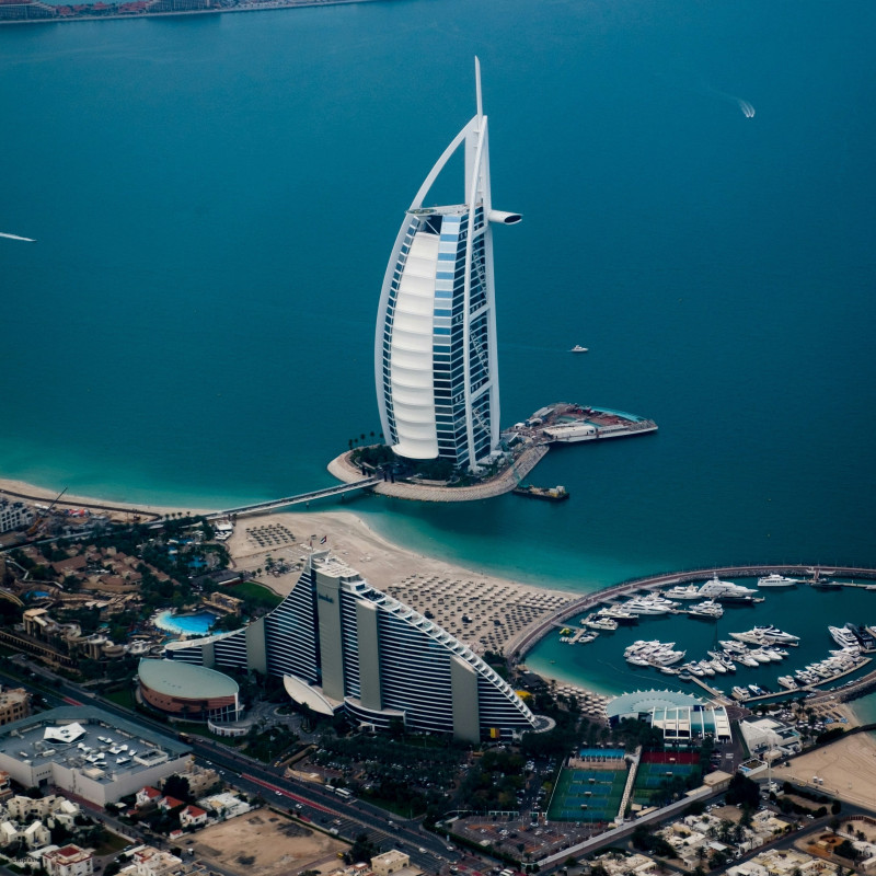 Turquía Con Playa Y Dubai Con Abu Dhabi